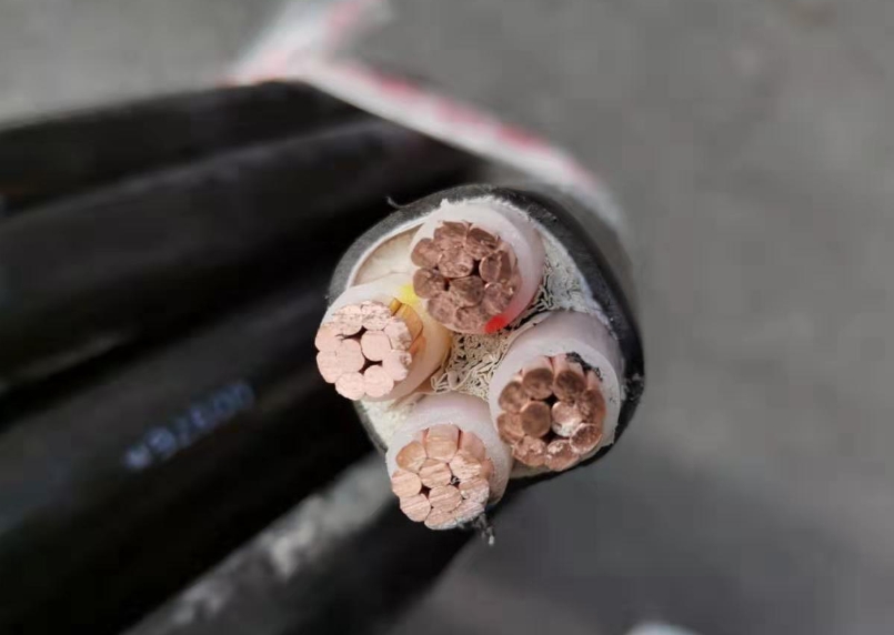 荔灣電纜廠家分享哪些因素是引起電力電纜起火呢？.jpg